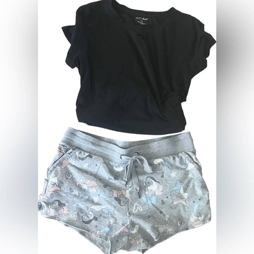 Disney Light Grey 7 Dwarfs Sleep Shorts/Med/NWOT